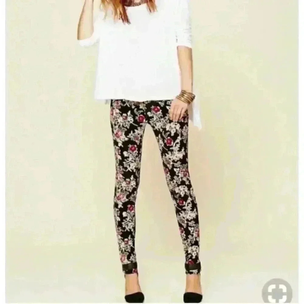 Free People Women’s Low Rise Floral Corduroy Skinny Leg Pants W 28